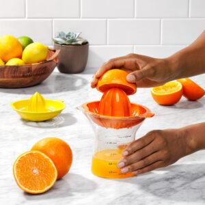 Wyciskacz do pomarańczy i grejpfruta 350ml - Good Grips / OXO