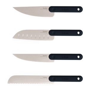 Cztery noże kuchenne zestawu Black marki Trebonn prezentowane jeden po drugim. Doskonałe narzędzia do przygotowywania różnorodnych potraw.